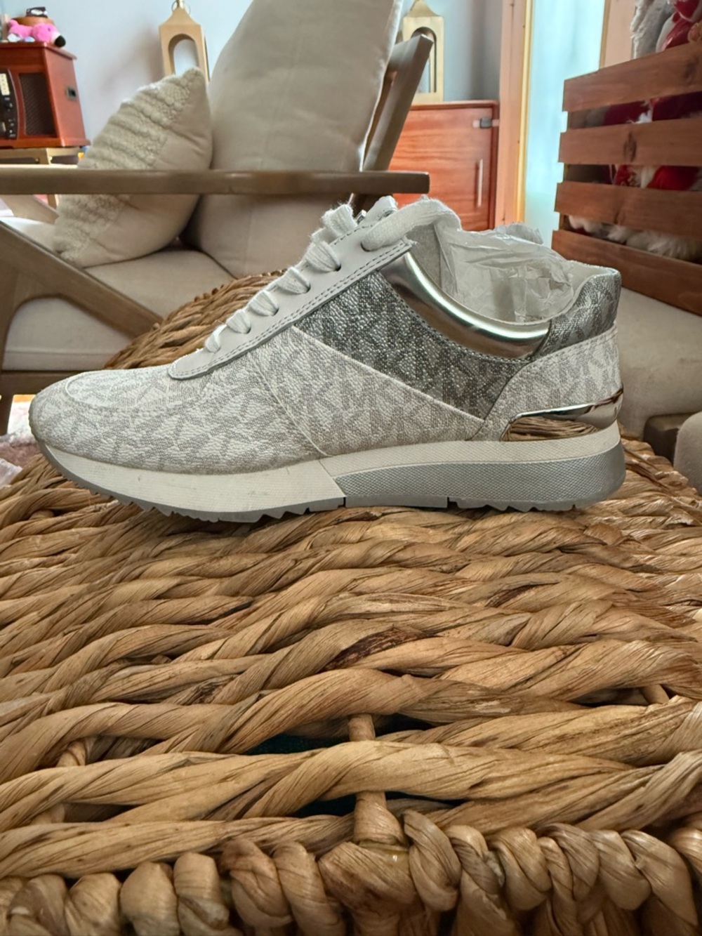 Michael Kors Allie Trainer Leather Silver Bright White size 6 women’s Y2K - Picture 5 of 6